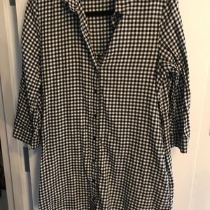 BLACK AND WHITE FLANNEL TOP/DRESS